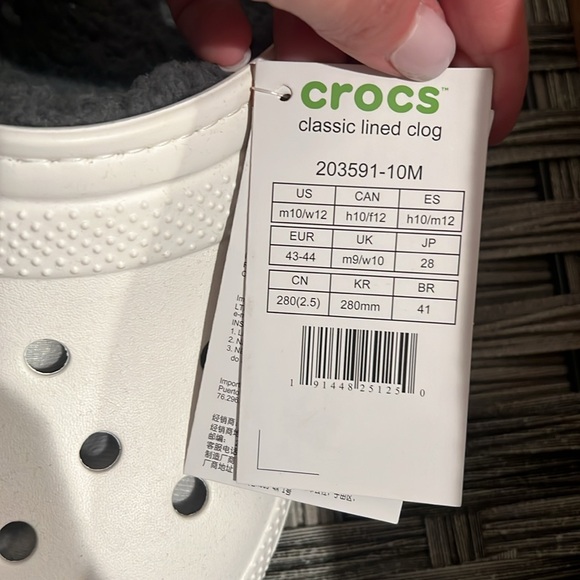 Crocs - Picture 2 of 5